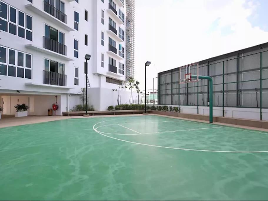 Verve Suites Kl South Куала-Лумпур Екстер'єр фото